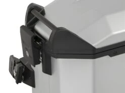 XCEED SIDE CASE 38 LTR. LEFT – SILVER 16 XCEED SIDE CASE 38 LTR. LEFT – SILVER -Motorcycle Accessories 610222 00 09 5