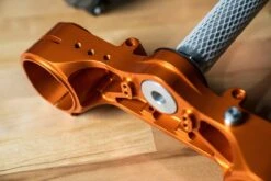 ROTTWEILER PERFORMANCE - 790/890/901 Adventure Billet Triple Clamp Orange 11 ROTTWEILER PERFORMANCE - 790/890/901 Adventure Billet Triple Clamp Orange -Motorcycle Accessories Rott Trip Orange 2